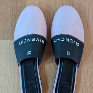 Givenchy Women's Light Pink Mules with Black Band